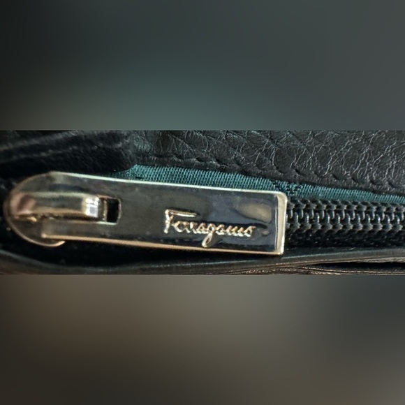 Salvatore Ferragamo Flap Long Wallet - Picture 10 of 10